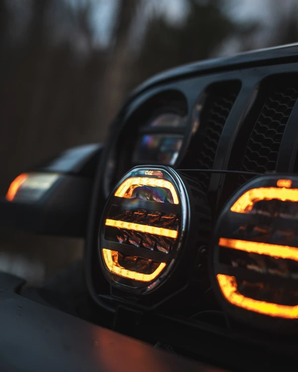 Reflektor drogowy LED OZZ XR2 P7" czarny