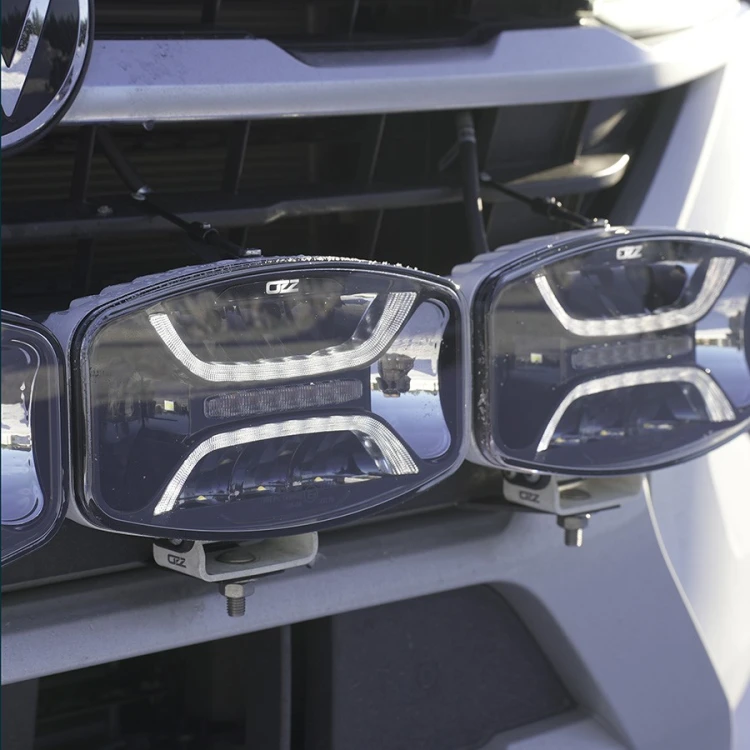 Reflektor drogowy LED OZZ XO1 P biały