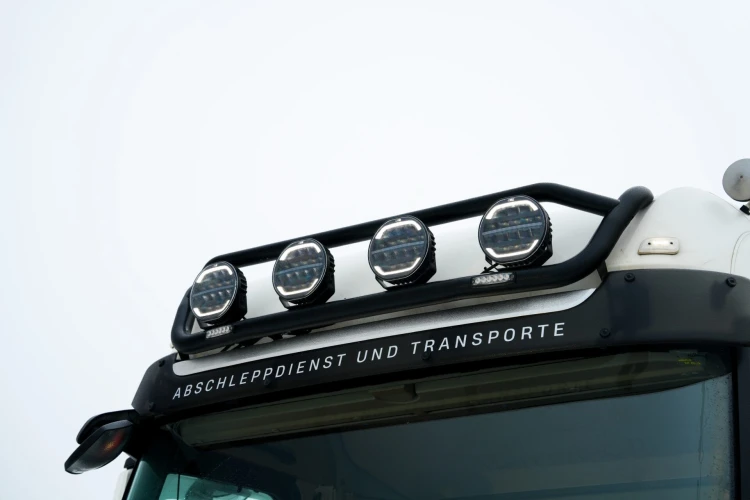 Reflektor drogowy LED OZZ XR3 P9 R65 czarny