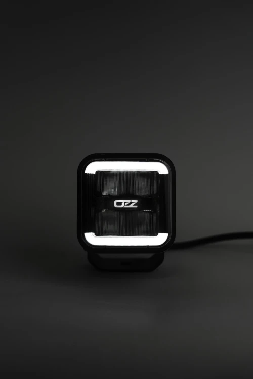 Reflektor drogowy LED OZZ SQR 3" czarny