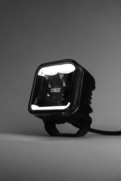 Reflektor drogowy LED OZZ SQR 3" czarny